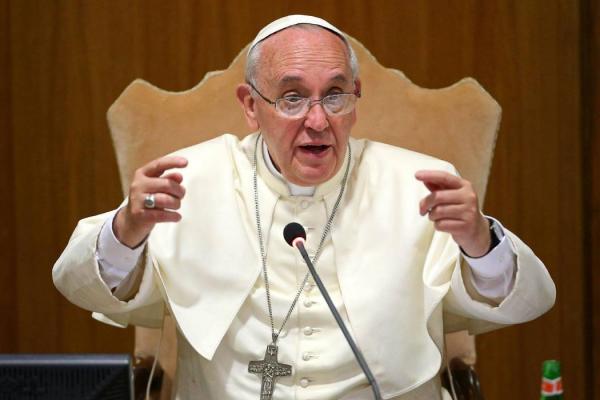 Papa pidió mayor acción contra el tráfico de inmigrantes