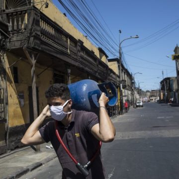 LOS MIGRANTES EN EL TIEMPO DEL COVID-19